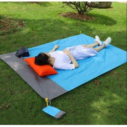 Непромокаемый пляжный коврик для пикника с сумкой чехлом 140х200 см оптом